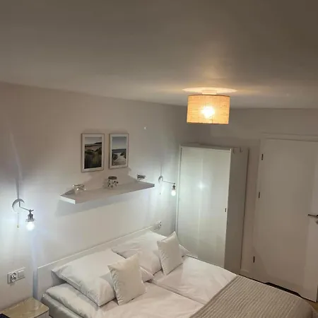 Sportowa 10 게스트하우스