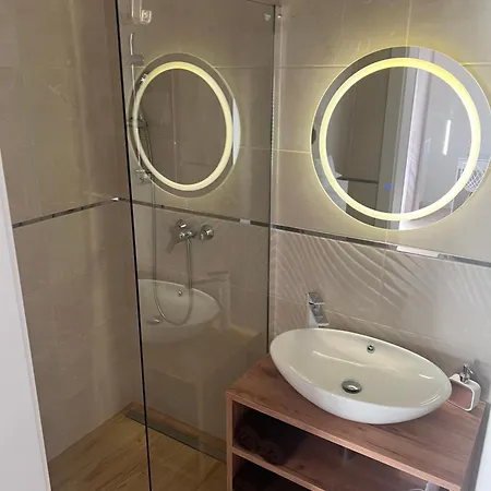 게스트하우스 Sportowa 10 3*