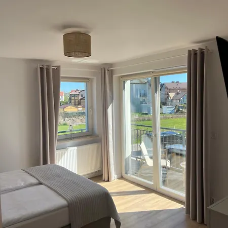 Sportowa 10 야스타르니아