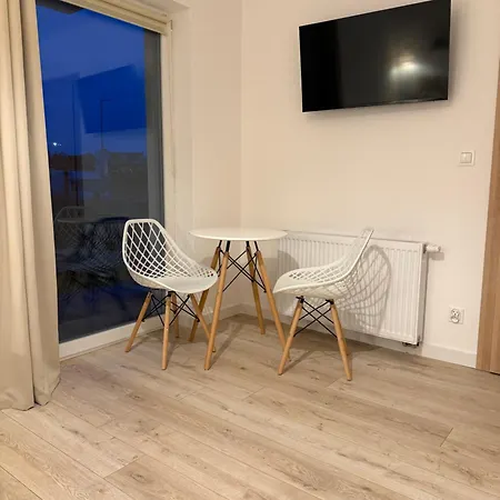 Sportowa 10 게스트하우스